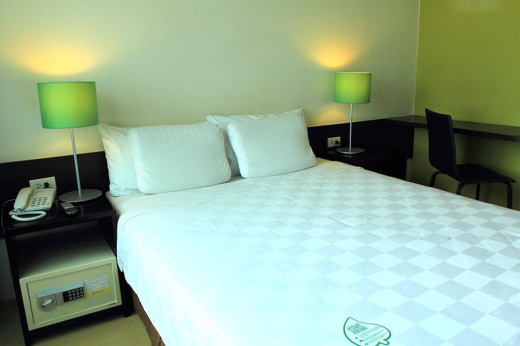 โรงแรมโก มันดาลูยอง Mandaluyong ห้อง รูปภาพ