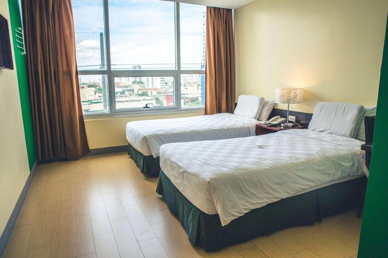 โรงแรมโก มันดาลูยอง Mandaluyong ภายนอก รูปภาพ