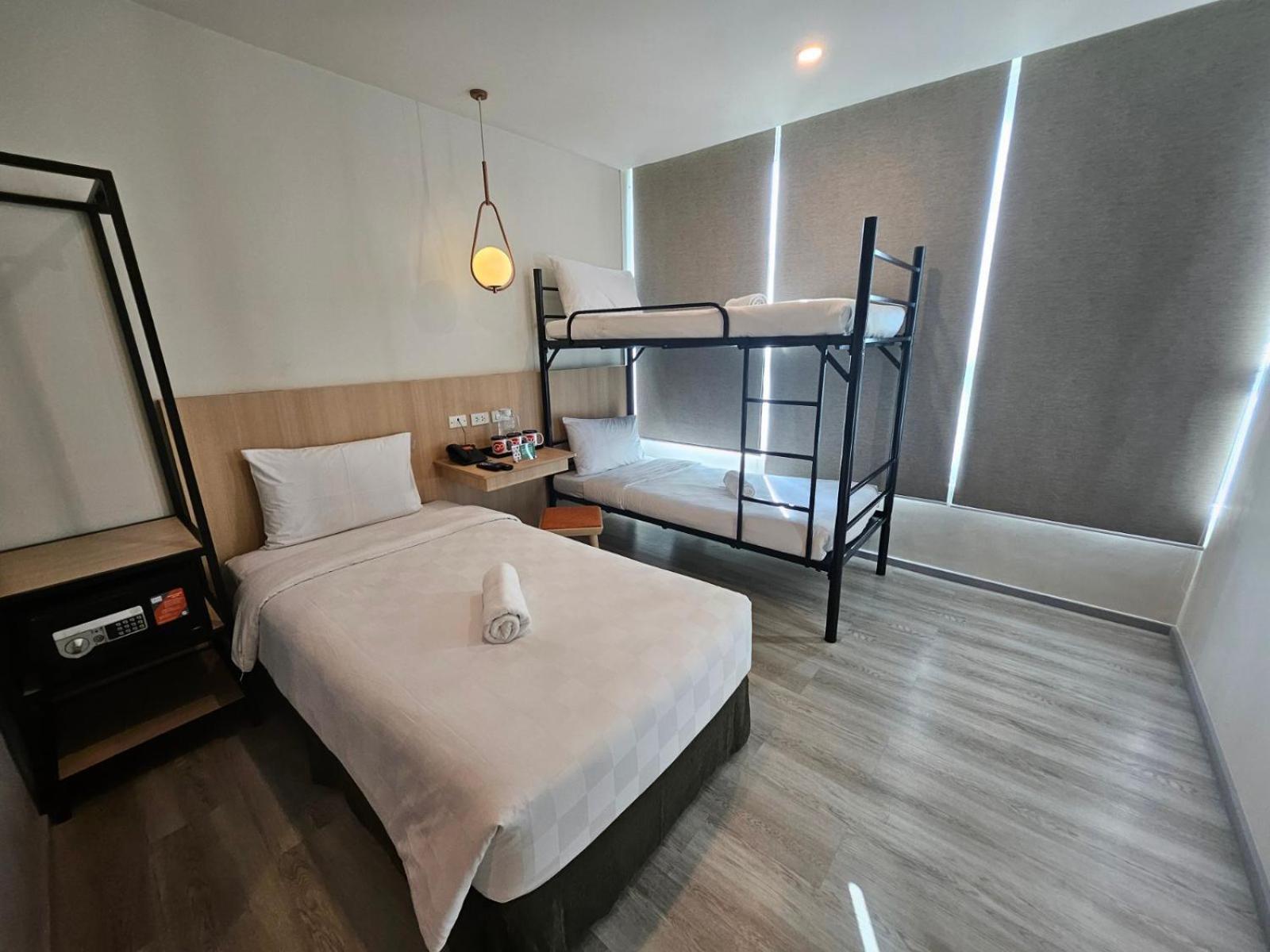 โรงแรมโก มันดาลูยอง Mandaluyong ภายนอก รูปภาพ